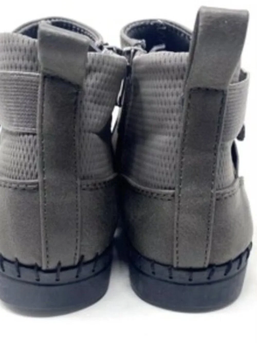 Easy Street Women's Julienne Ankle Bootie Gray/Black Size 6W Wide